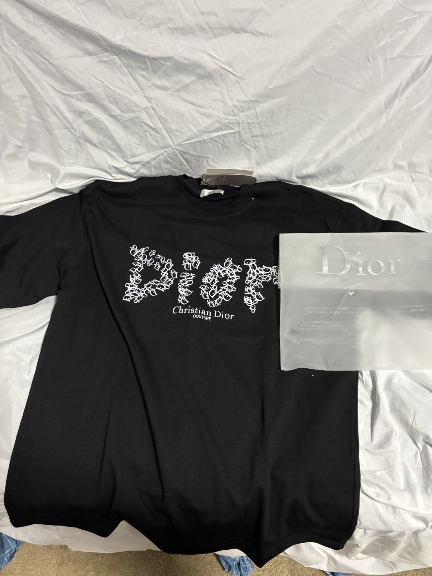 DIOR T-shirt
