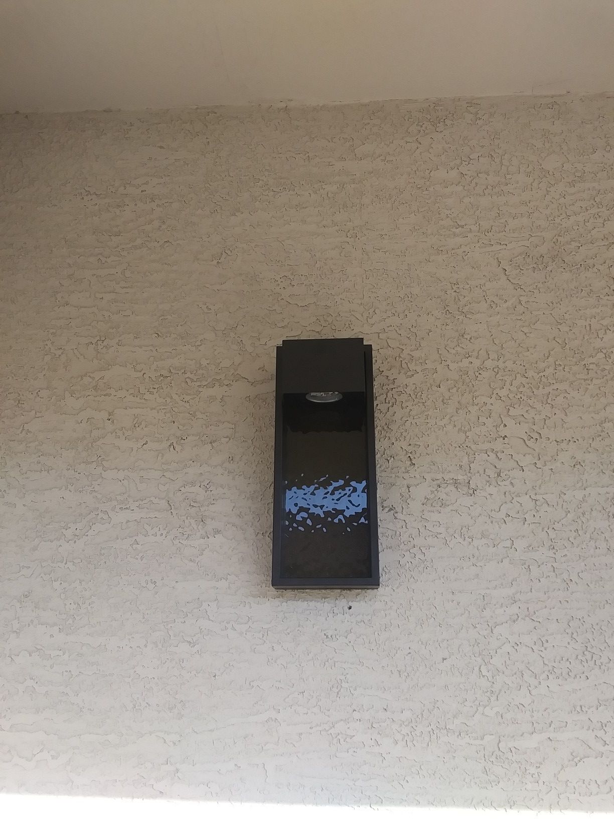 Light fixture