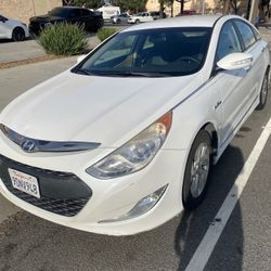2014 Hyundai Sonata Hybrid