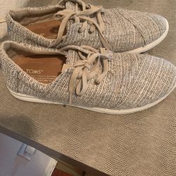 10W Women’s Toms