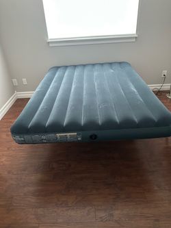 Queen size Air Mattress