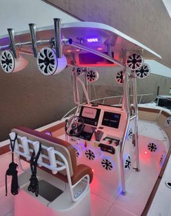 Towers Speakers For Boat.  Audiopipe 