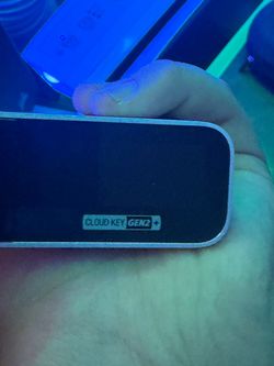 Ubiquiti UniFi Cloud Key Gen2 Plus + G3 flex camera + 1 tb ssd