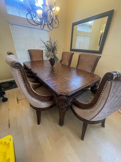 Used table with 8 chairs