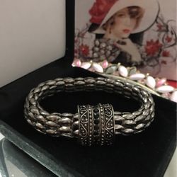 Gorgeous ! Silver Bracelet With Black Onyx Crystal Stones 