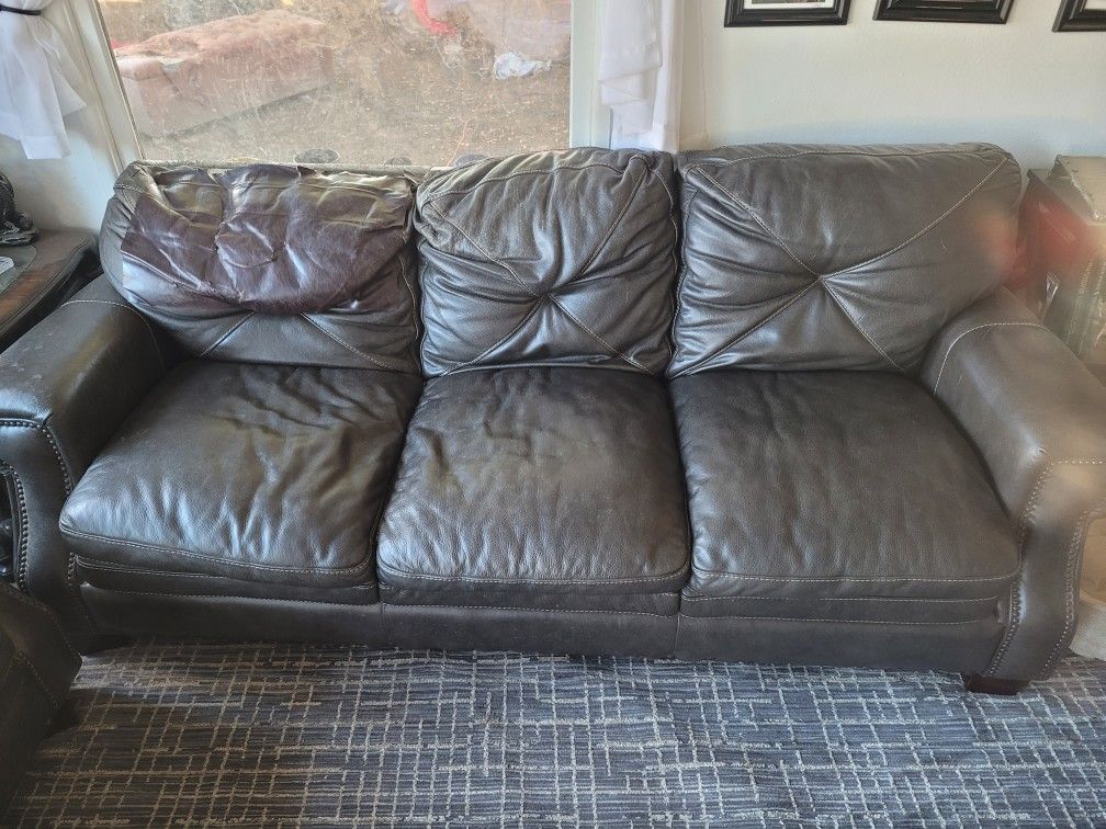 Free Leather Couches