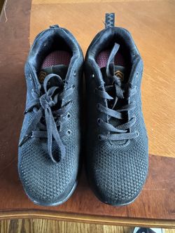 Black DYKHMILY Work Shoe Size 7