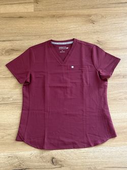 FABLETICS  burgundy scrub top- Medium