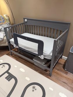Oxford Baby Harper 4-in-1 Convertible Crib  with mattress and side rail