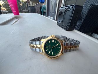 Women’s Guess watch !!!