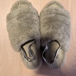 WORN UGG SANDALS