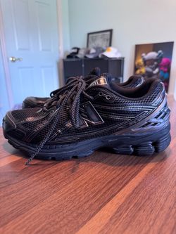 New balance 1906r size 10