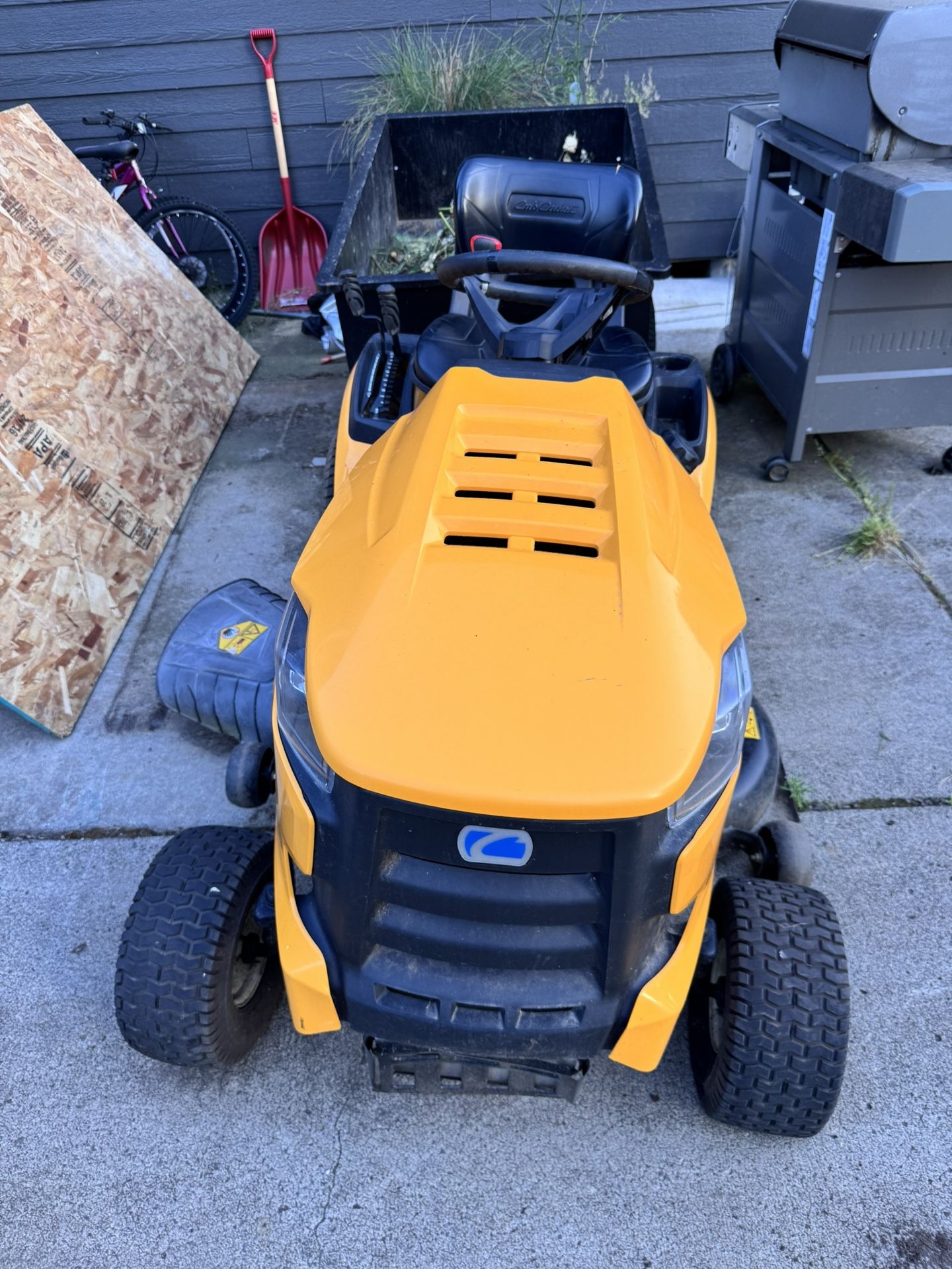 Cub Cadet XT1