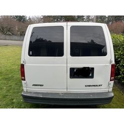 2005 Chevy  Astro van