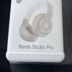 Beats Studio Pro 