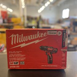 Milwaukee M12 12V Lithium-Ion Cordless 3/8 in. Hammer Drill/Driver Kit 2408-22