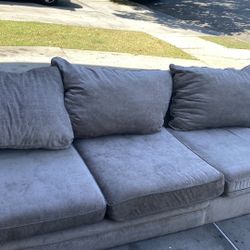 Couch Need Gone Asap 