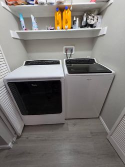 Washer&Dryer set and recliner