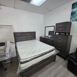 Bedroom Set - Juego De Cuarto 