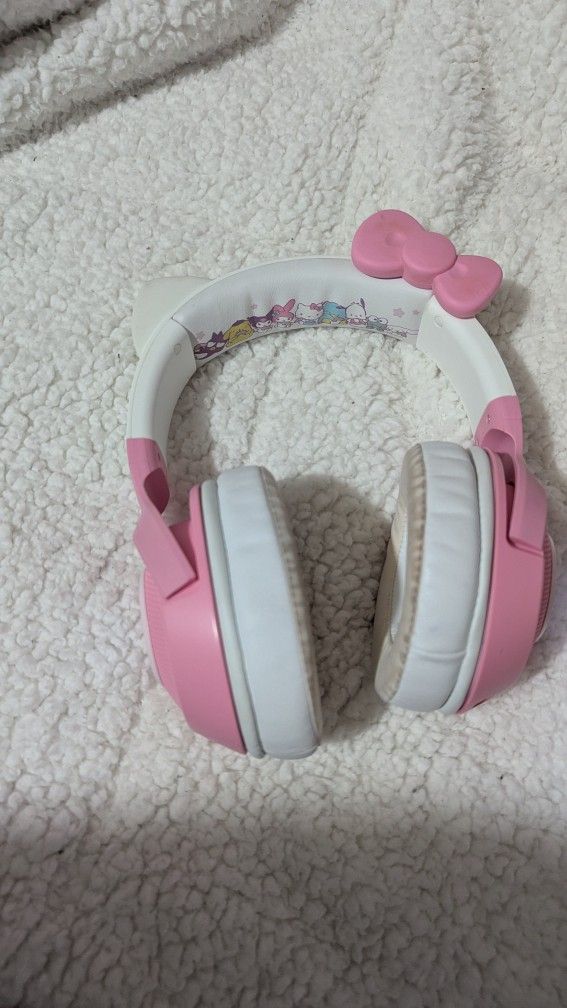 Razer Kraken Hello Kitty and Friends Headset