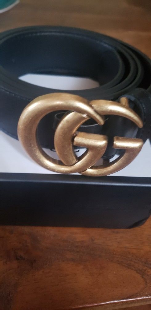 Cinto  Gucci Mujer Talla 30  32 Es autentico Numero Serie  114984 AA 51 N  Precio 350