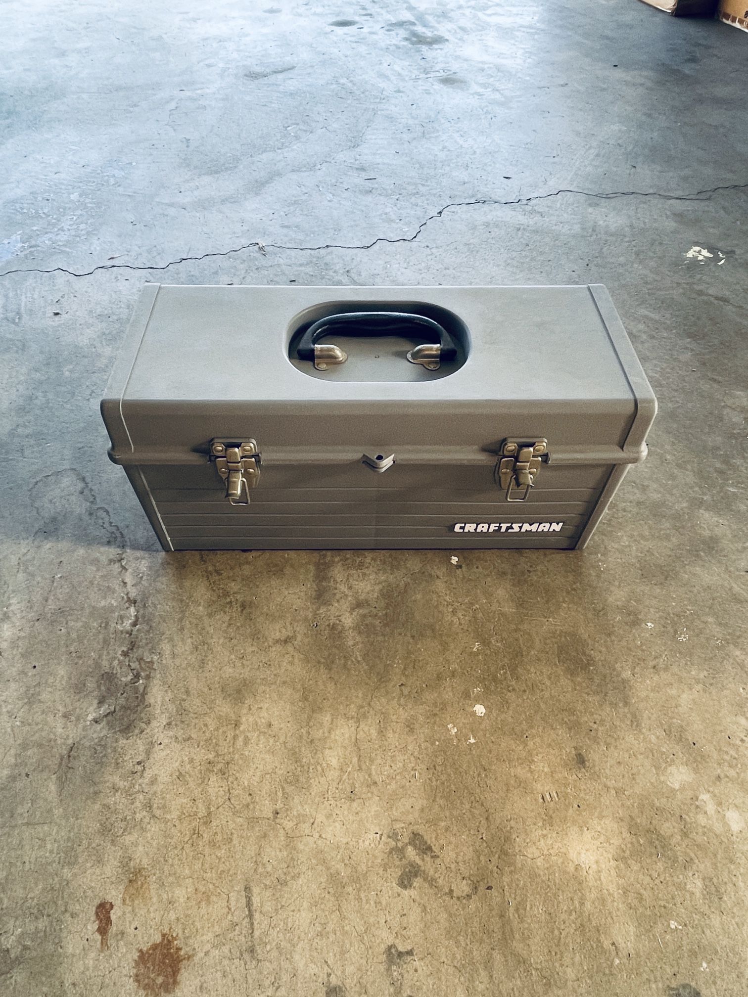 21” Craftsman Plastic Toolbox