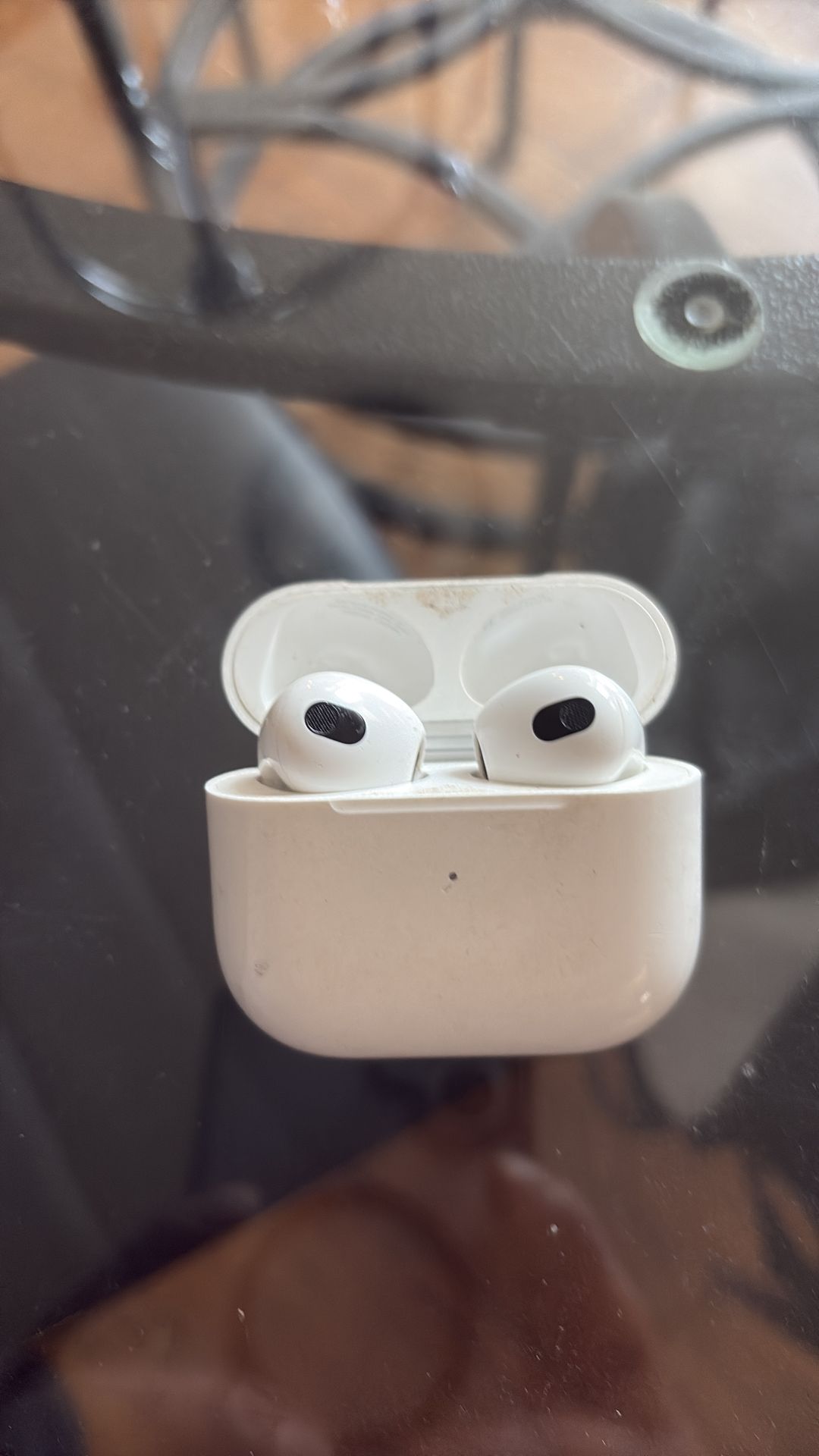 AirPods