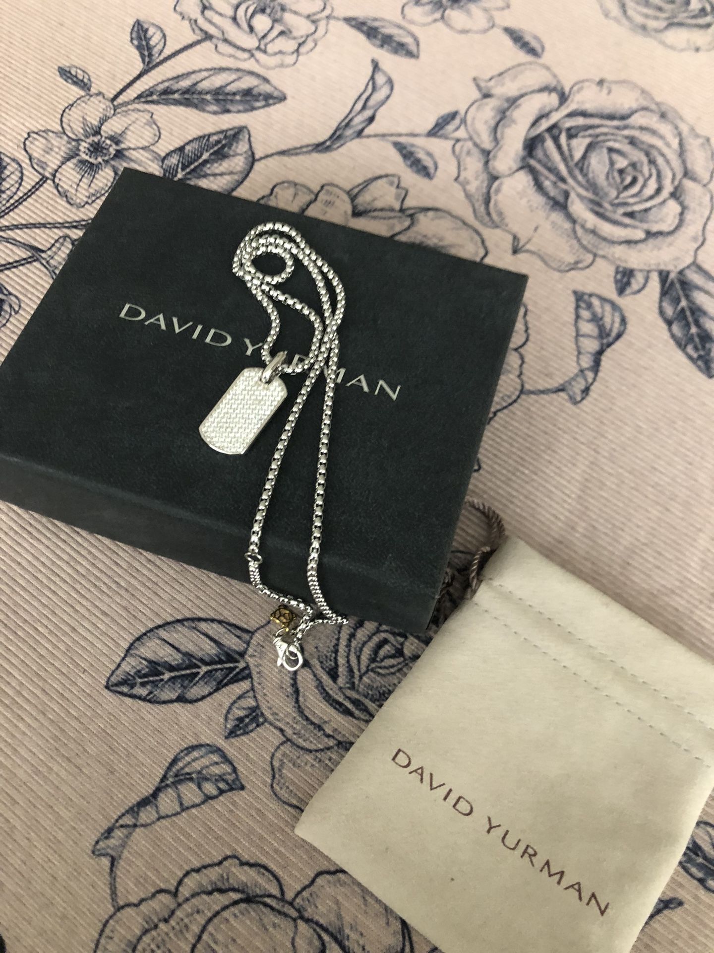 David Yurman 21 inch white dog tag pendant