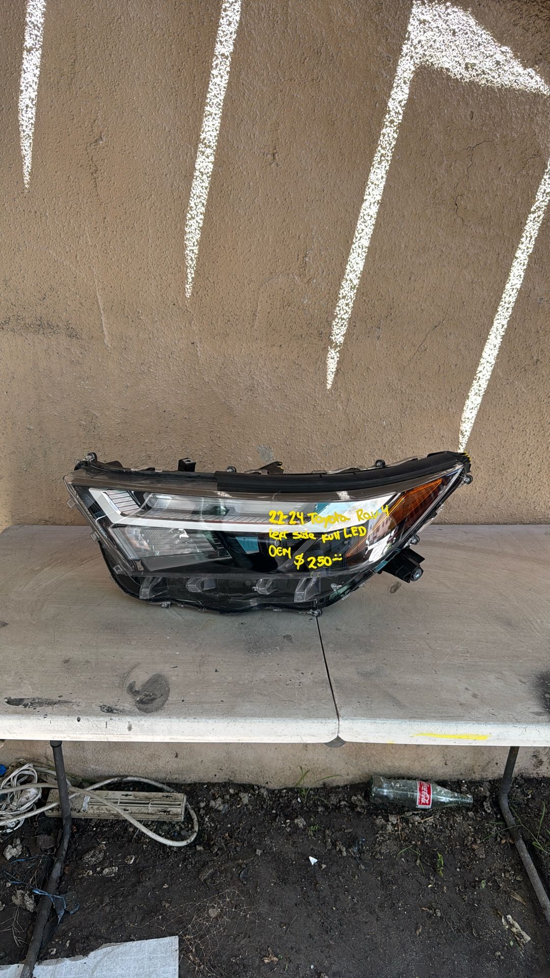 Headlight Toyota RAV-4