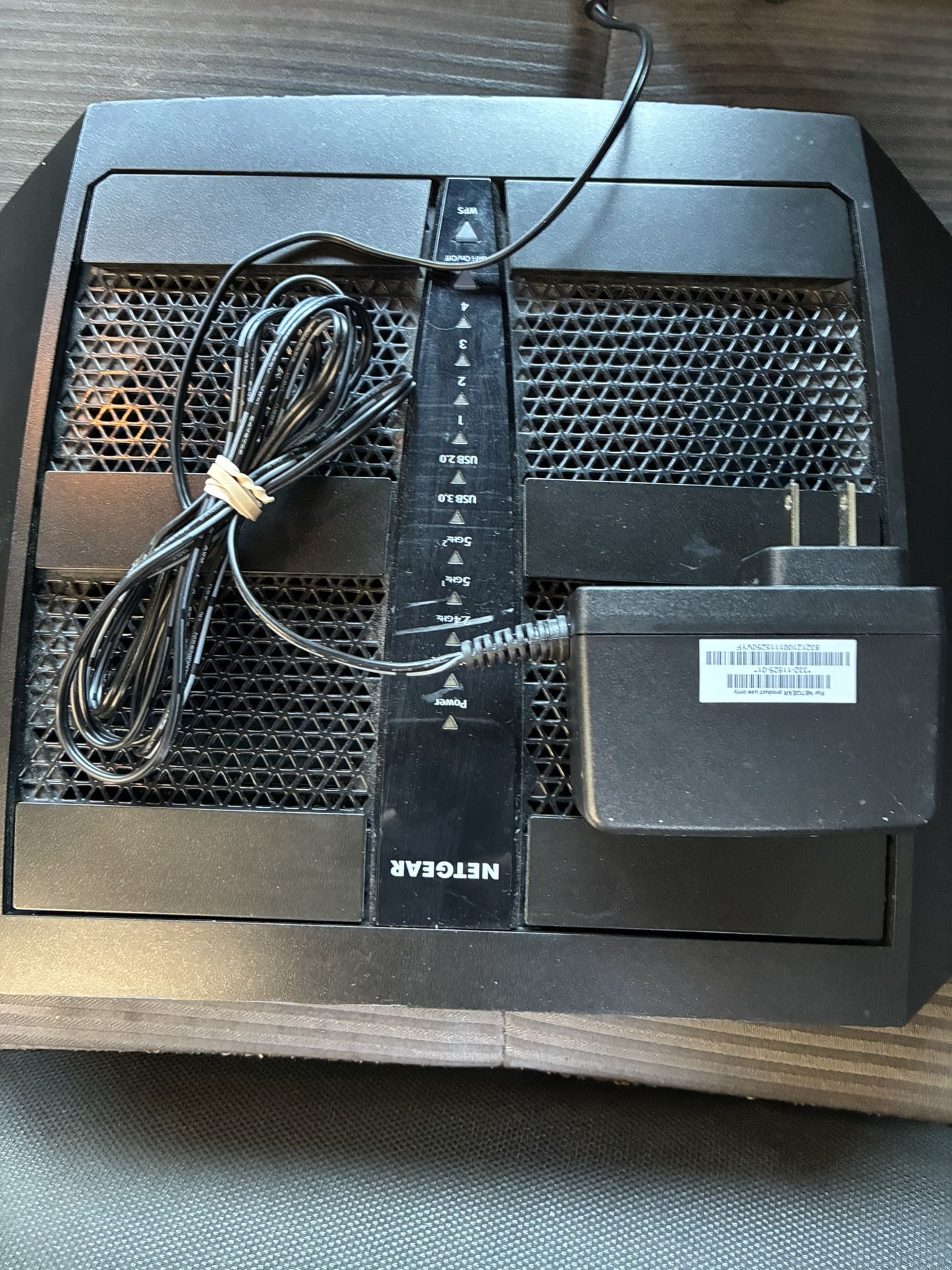 Netgear Nighthawk X6 R8000 tri-band wifi-5 router