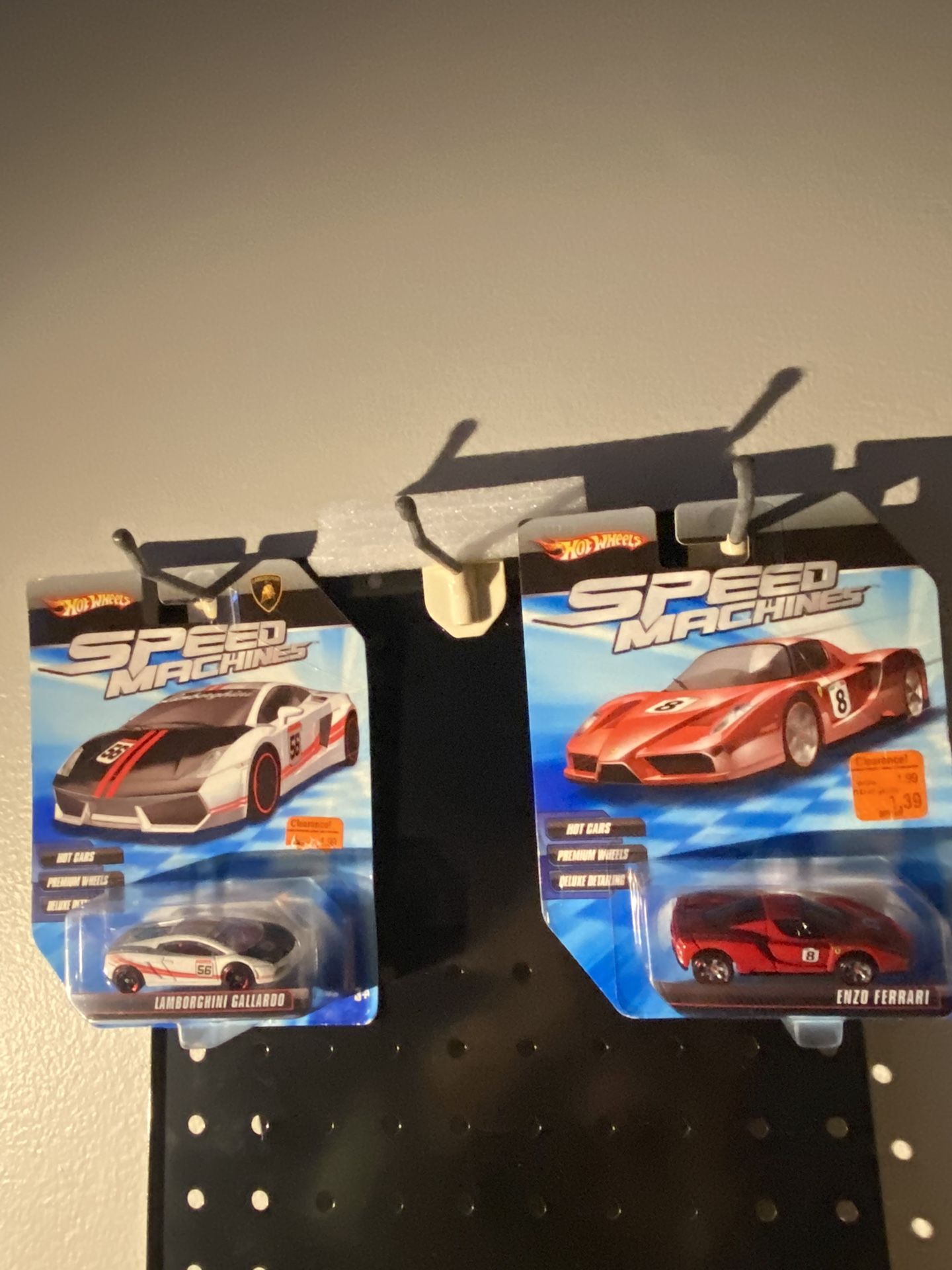 Hot Wheels SPEED MACHINES  $ 60 EACH  NEW.      ENZO FERRARI. & LAMBORGHINI GALLARDO