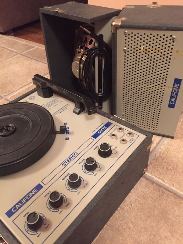 Vintage Stereo Turntable Califone 1130K. Speeds 16, 33, 45, 78. Portable. Speakers. No Needle