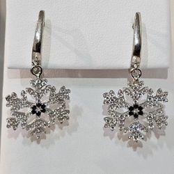 SILVER RINGS; SILVER CHAIN; SILVER EARRINGS;BRACELETS  ALL FOR SALE EACH 40$ IF YOU BUY TWO I CAN DO 70$