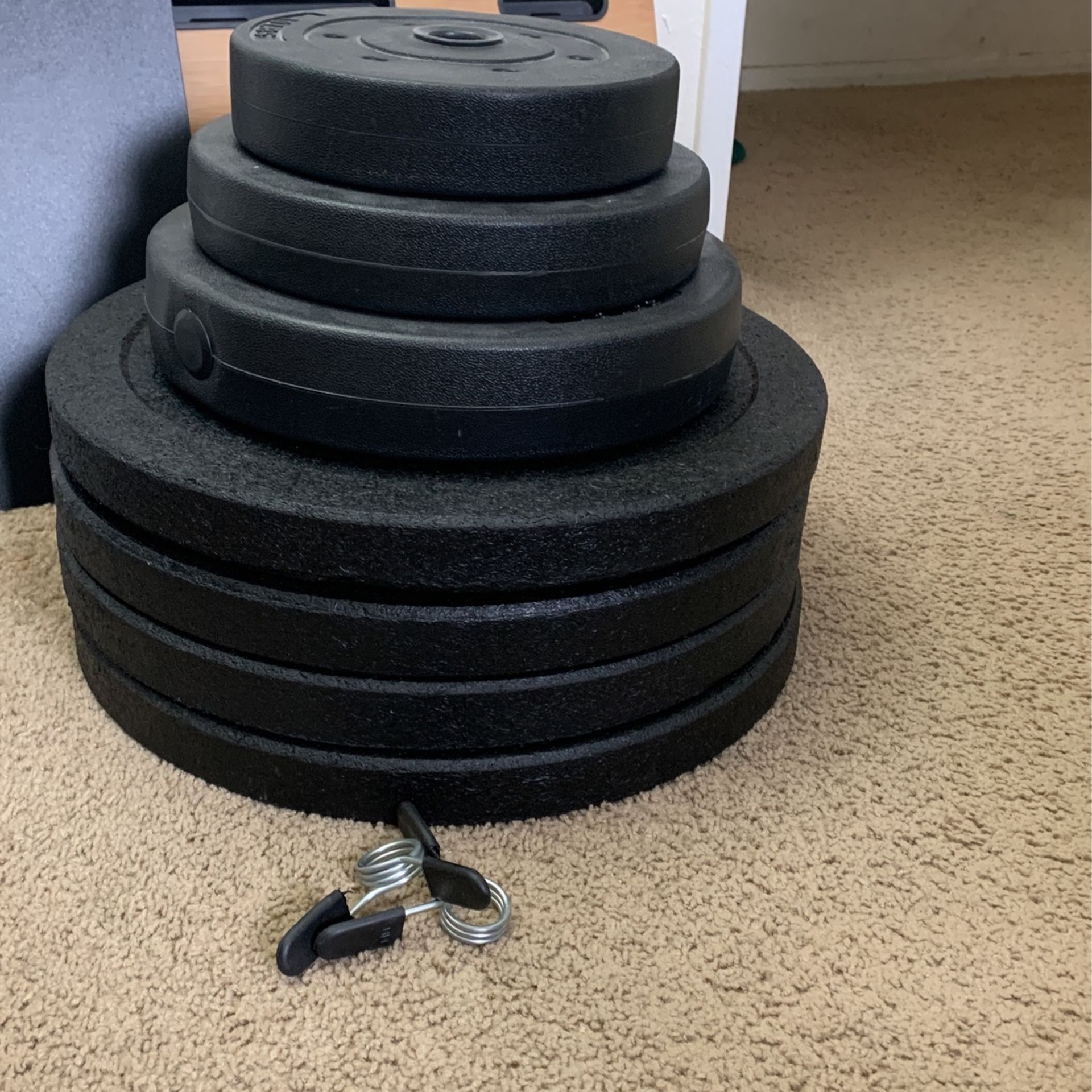 CAP Barbell - 160 Lbs - 100 lb Standard Vinyl Weight Set And 60 Lbs (15*4) Bumper Plate