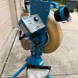 Jugs Pitching Machine 