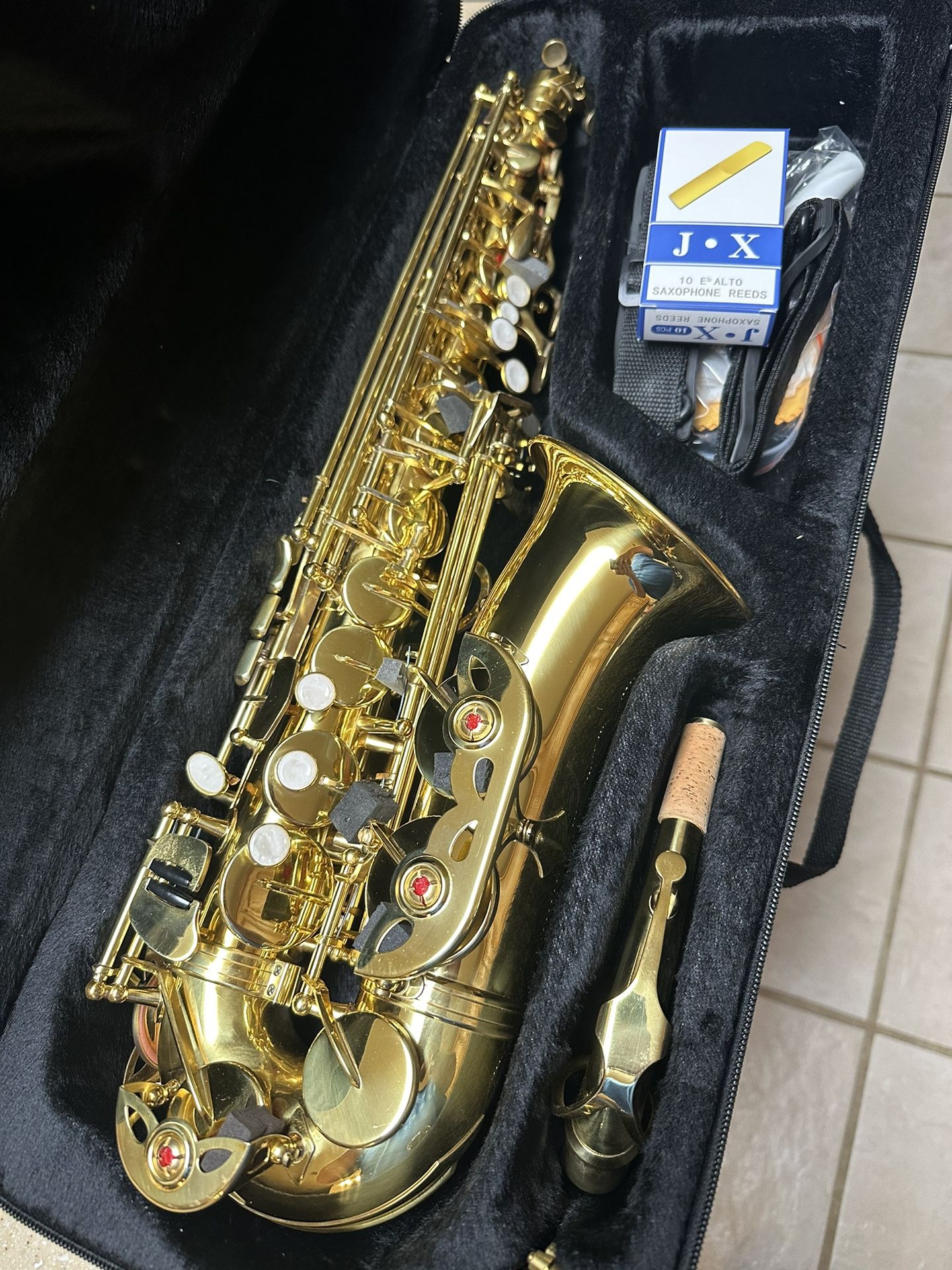 WACO Nice Gold Alto Saxophone with New Mouthpiece and Box of Reeds $350 Firm