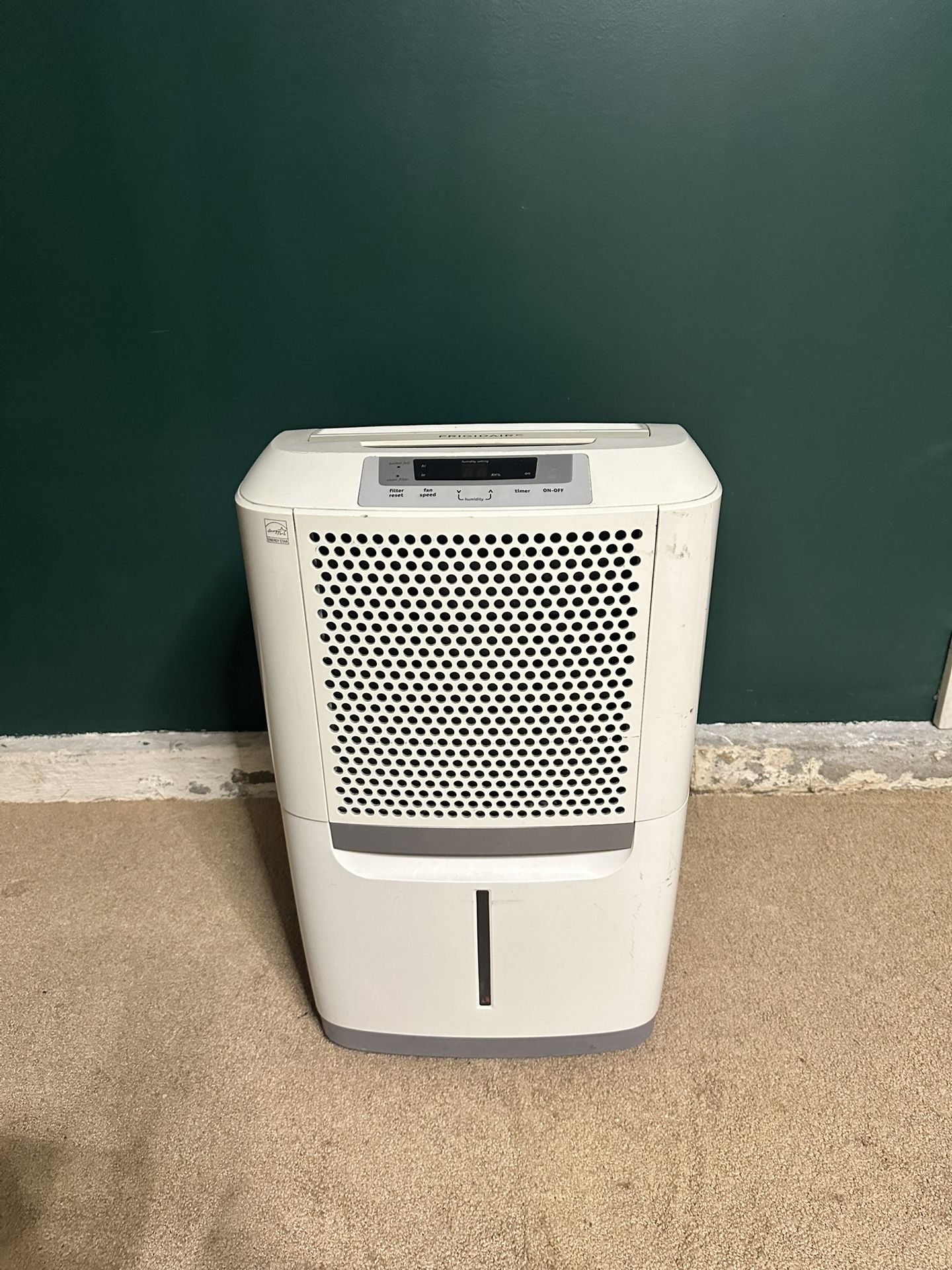 Frigidaire Dehumidifier with Hose