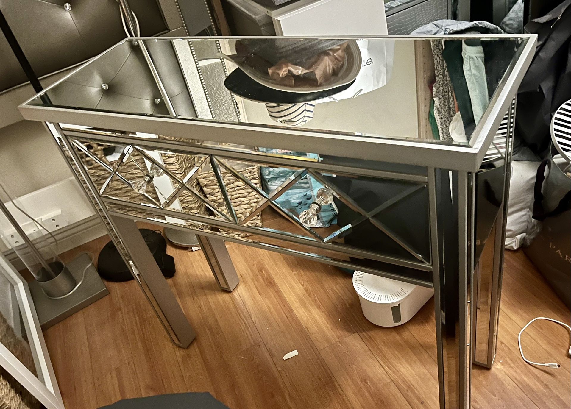 Beautiful Entry Mirror Table, Vanity or desk