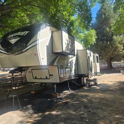 Transport 5th Wheel And Tow Behind RV