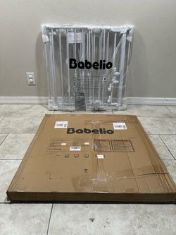 Extra Wide Pet Gate / Baby Gate - Fits Openings 33” - 72”