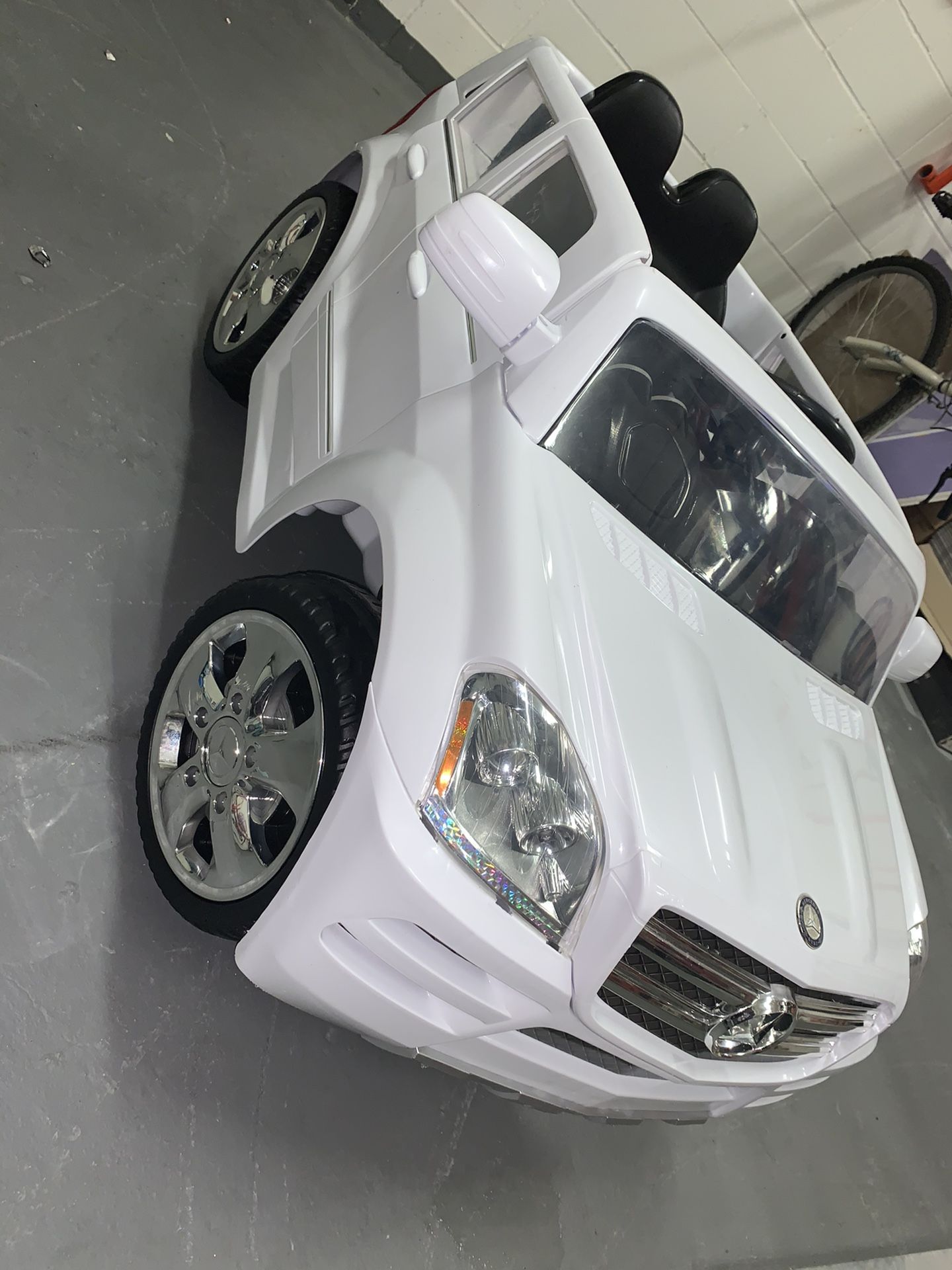 Mercedes Benz Rollplay Kids