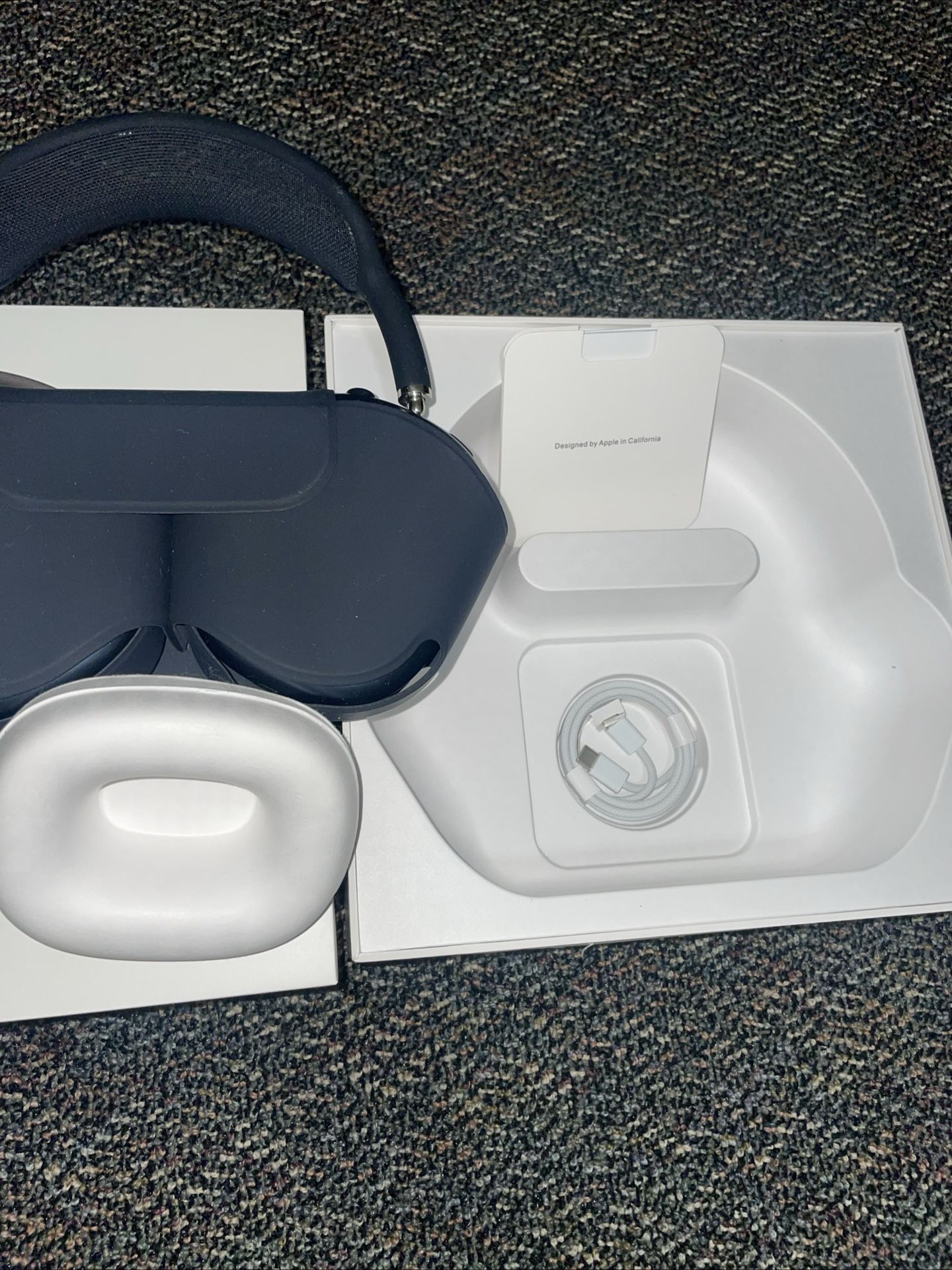 AirPods Max