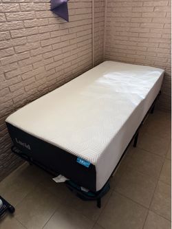 Lucid Brand twin size mattress (14-inch) with frame