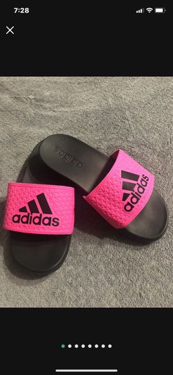Sandals    Size  1  😊 The brand  is  Adidas 💋New