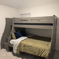 Twin/Full Bunkbed