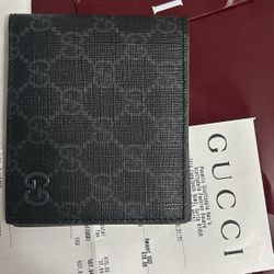 Men’s gucci wallet 
