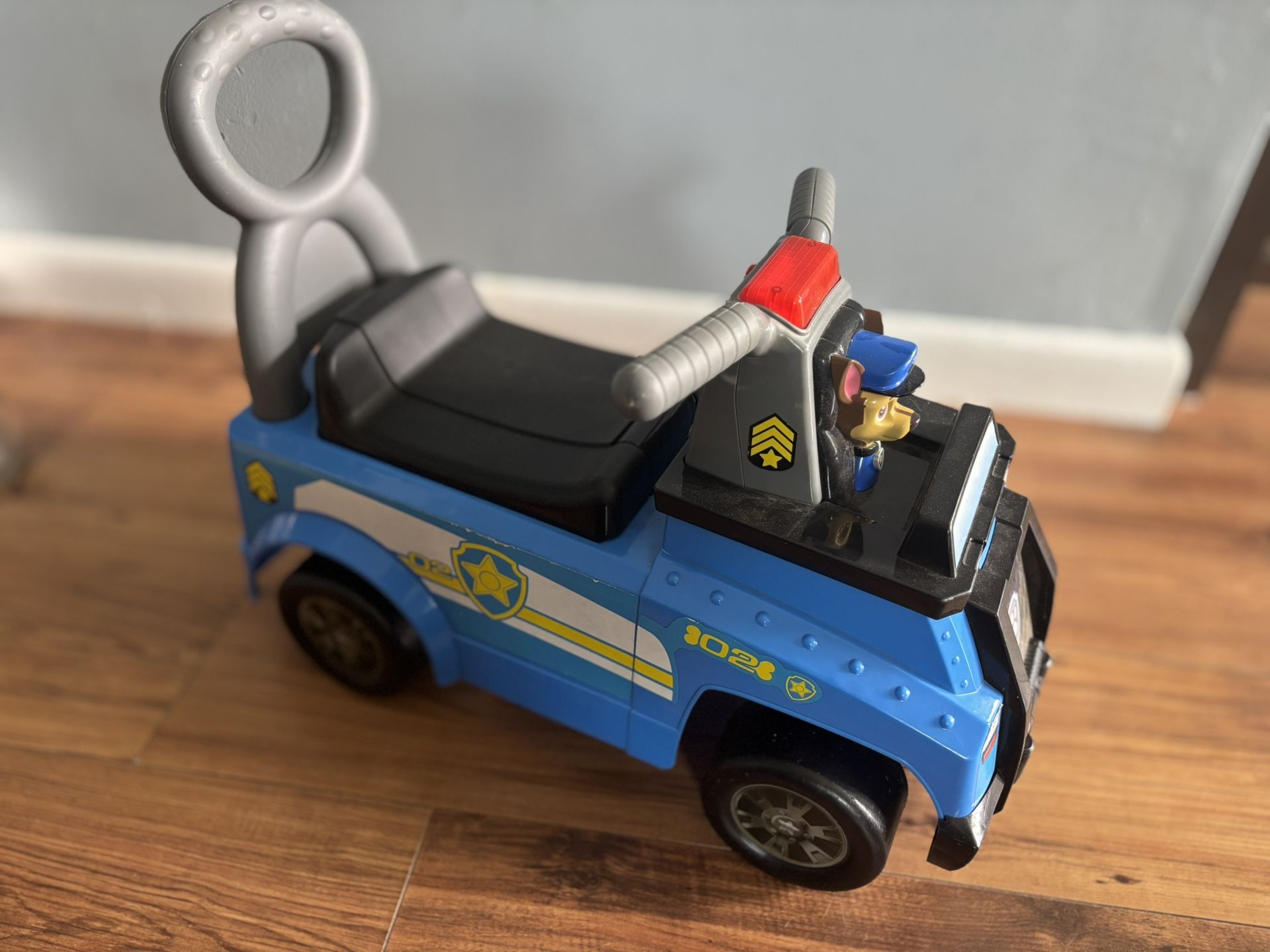 Paw Patrol Movie Chase Cruiser Ride-On