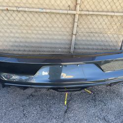 2015-2017 FORD MUSTANG REAR BUMPER COVER OEM