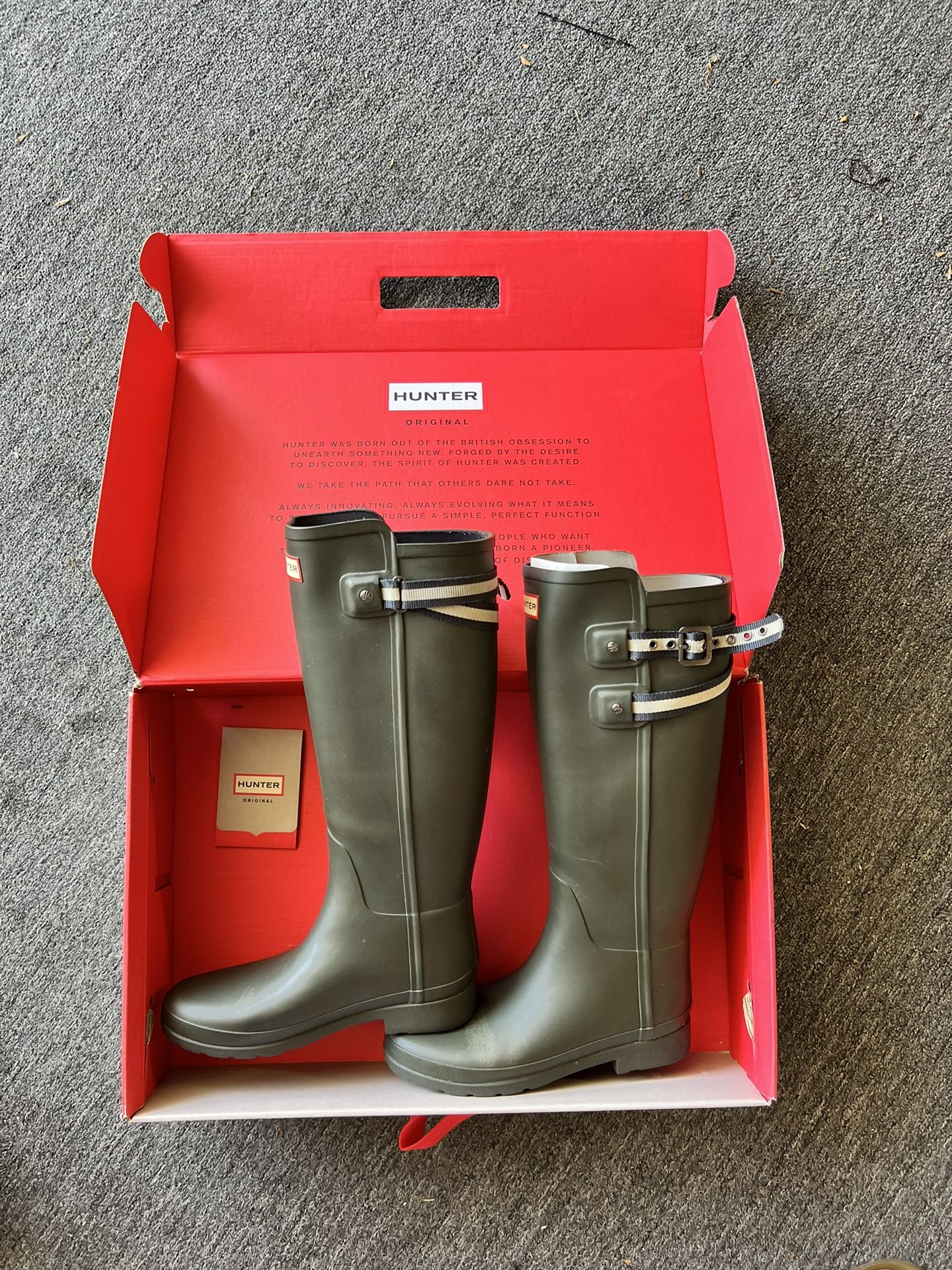 Women’s Hunter Rain Boots - Size 7
