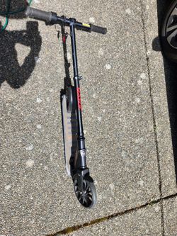 Razor electrical scooter, rearly used, Kids(8-12), 10 mph